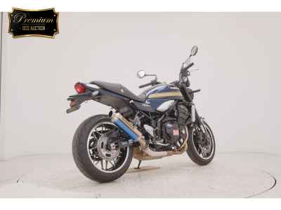 Kawasaki Z900RS 2023