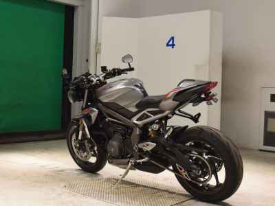 Triumph Street Triple RS 2021