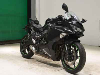 Kawasaki Ninja ZX-25R 2021