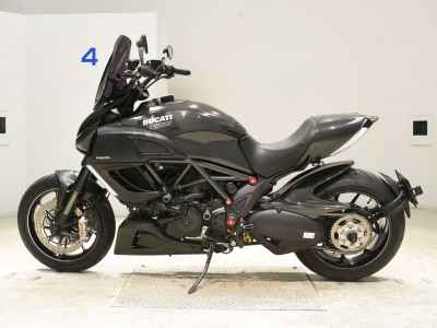 Ducati Diavel Carbon 2012