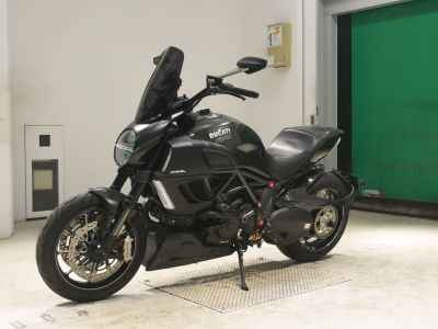 Ducati Diavel Carbon 2012