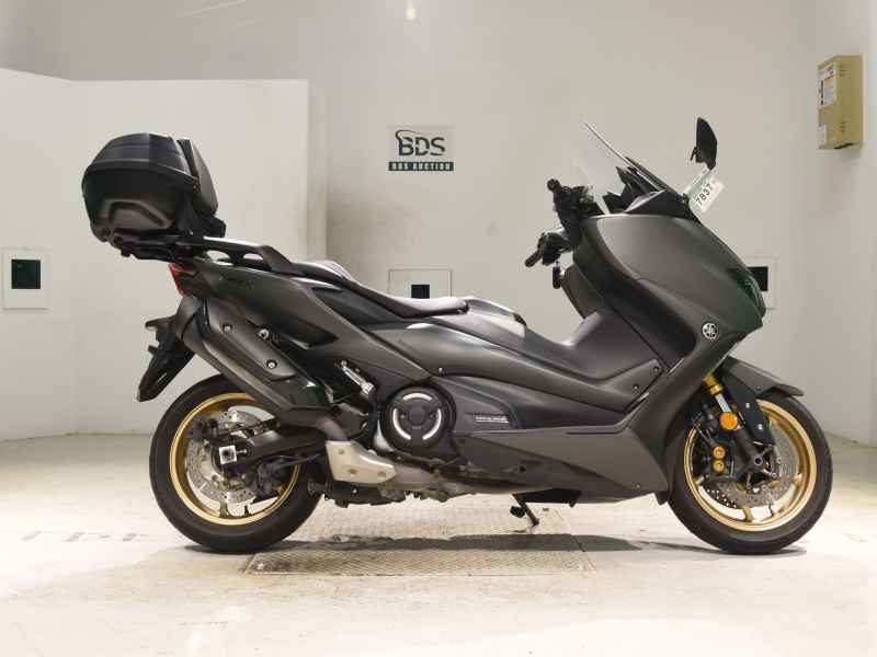 Yamaha TMAX 560 2021