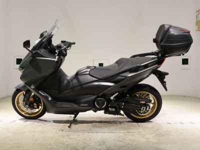 Yamaha TMAX 560 2021