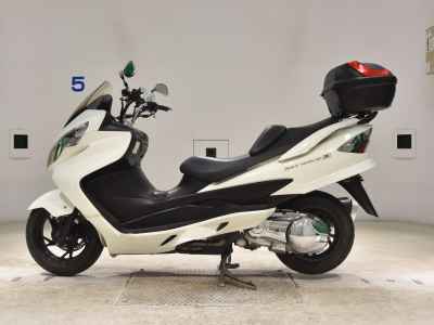 Suzuki Skywave 250S
