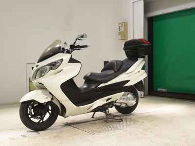Suzuki Skywave 250S