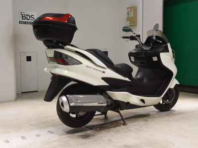 Suzuki Skywave 250S