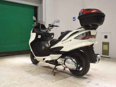 Suzuki Skywave 250S
