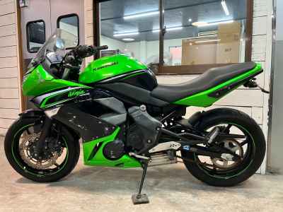 Kawasaki Ninja 400R 2011