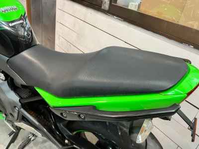 Kawasaki Ninja 400R 2011