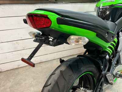 Kawasaki Ninja 400R 2011