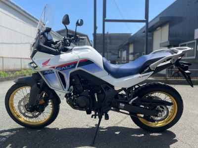 Honda CB400SFV Boldor 2024