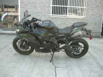 Kawasaki Ninja ZX-4R SE 2023