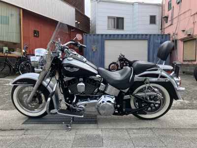 Harley-Davidson FLSTN1580 2015