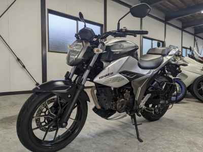 Suzuki Gixxer 250SF