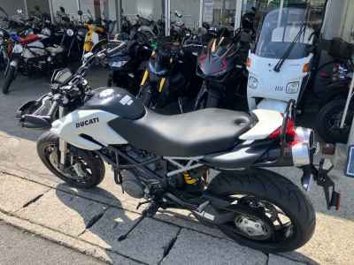 Ducati Hypermotard 796 2011