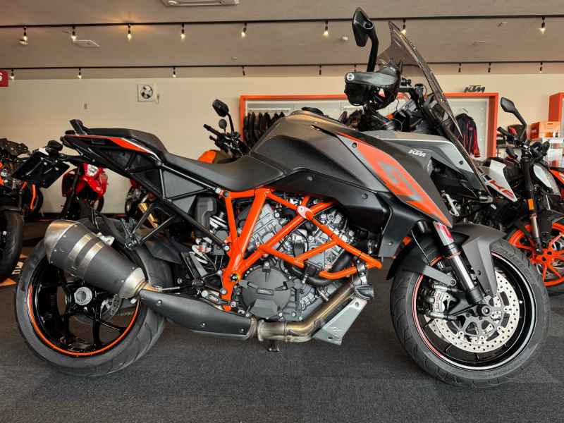 KTM 1290 Super Duke GT 2019
