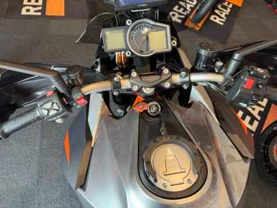 KTM 1290 Super Duke GT 2019