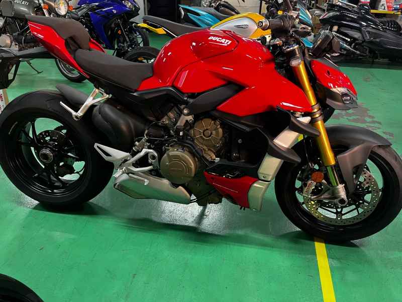 Ducati Streetfighter V4S 2021
