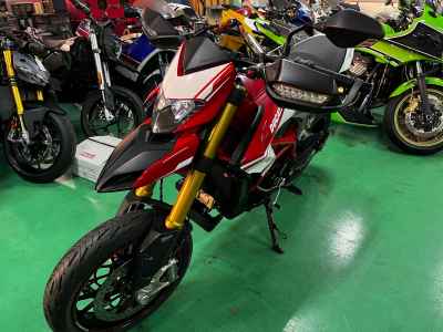 Ducati Hyperstrada 821 2016