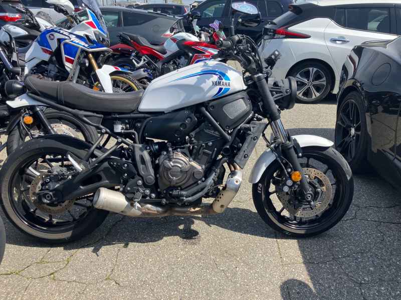 Yamaha XSR700 2022