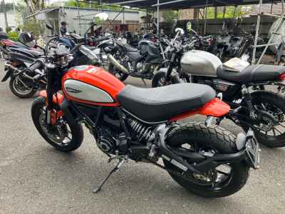 Ducati Scrambler Icon 2021