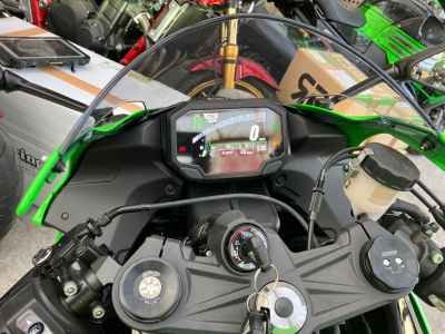 Kawasaki Ninja ZX-6R 2025