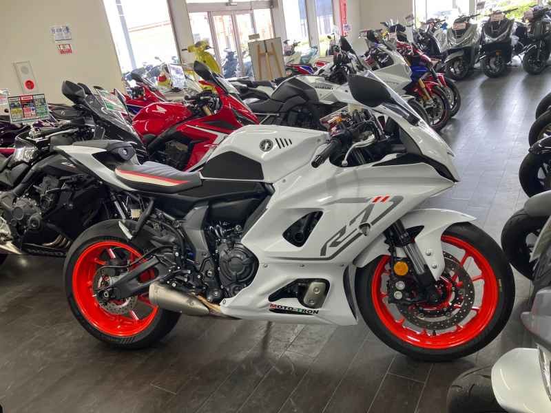 Yamaha YZF-R7 2024