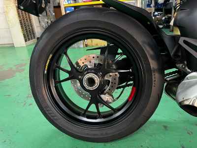 Ducati Streetfighter V4S 2024