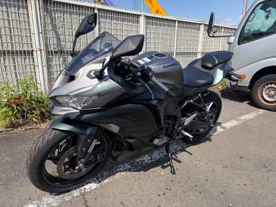 Kawasaki Ninja ZX-4R SE 2025