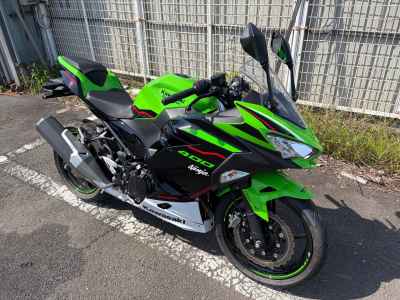 Kawasaki Ninja 400 KRT Edition 2022