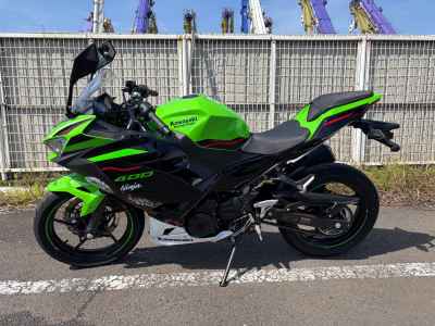Kawasaki Ninja 400 KRT Edition 2022
