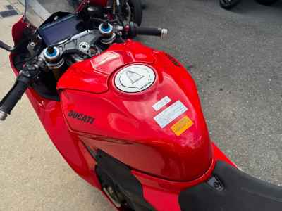 Ducati Panigale V4S 2025