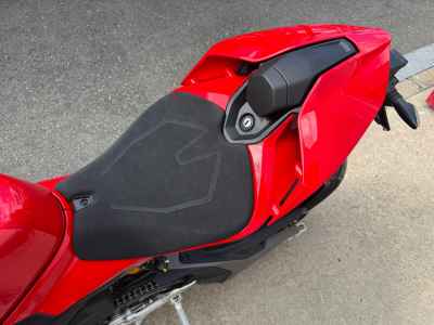 Ducati Panigale V4S 2025