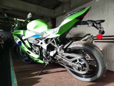 Kawasaki Ninja ZX-4RR 2025
