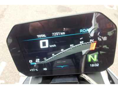 BMW M1000R 2023