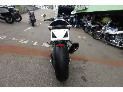 BMW M1000R 2023