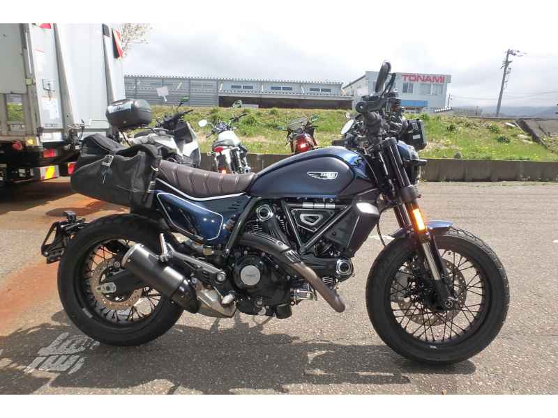 Ducati Scrambler Nightshift 2025