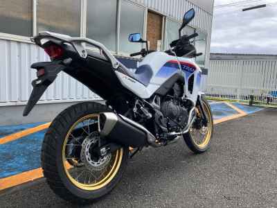 Honda CB400SFV Boldor 2025