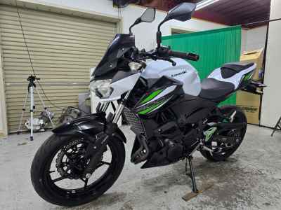 Kawasaki Z400 2019