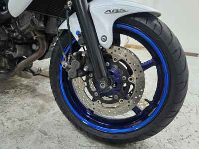 Suzuki Gladius SFV400 2010