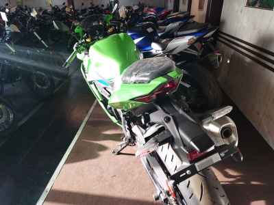 Kawasaki Ninja ZX-4RR 2025