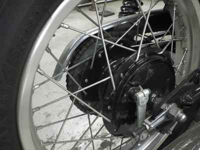 Yamaha SR400 2021