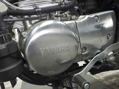 Yamaha SR400 2021