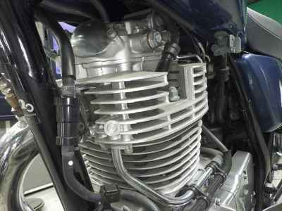 Yamaha SR400 2021