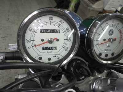 Yamaha SR400 2021