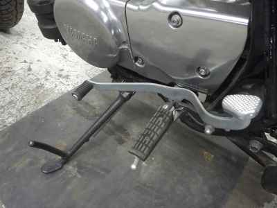 Yamaha SR400 2021