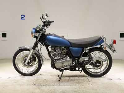 Yamaha SR400 2021