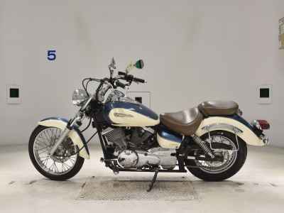 Yamaha XVS250 Drag Star