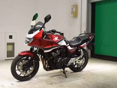 Honda CB400 Super Boldor 2019
