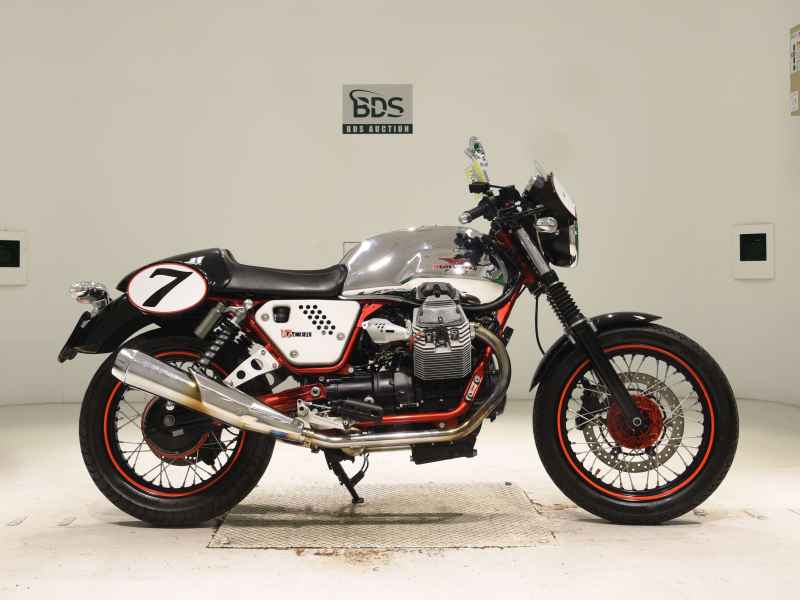 Moto Guzzi V7 Racer 2015